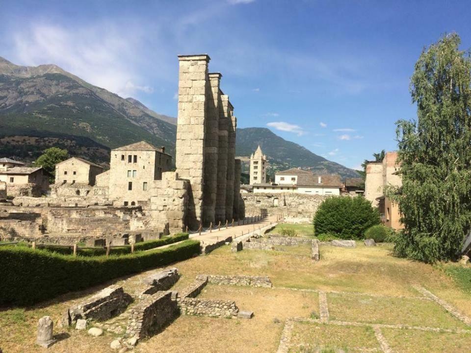 Al Teatro Romano - Cir 0343 Аоста Екстер'єр фото